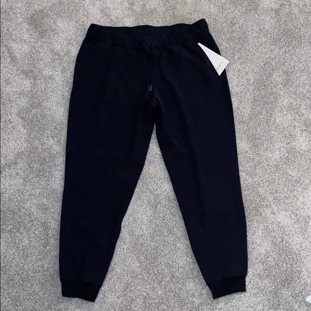 Lululemon On the Fly Jogger *Woven